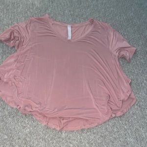 Flowy Lululemon shirt